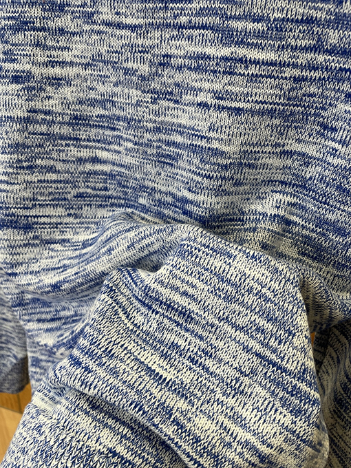 セリーヌ ミックスカラー織り刺繍クルーネックセーター