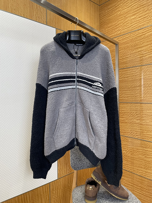 バレンシアガコピー BALENCIAGA カラーブロックフード付きニットカーディガン