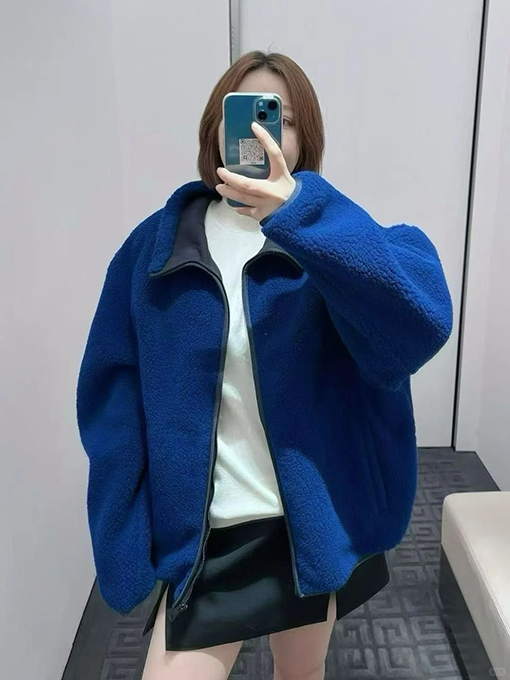 ジバンシイ GIVENCHY ふわふわのスタンドカラージップアップジャケット