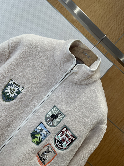 ディオール バッジアップリケ刺繍入りスタンドカラージャケット