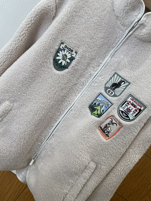 ディオール バッジアップリケ刺繍入りスタンドカラージャケット