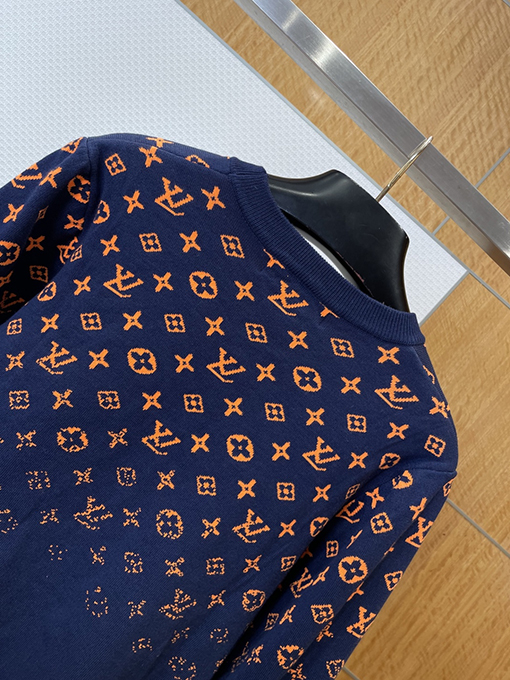 ルイヴィトン クラシックなグラデーションジャカードラウンドネックニットセーター