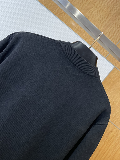 ワイスリー WE11DONE ビーズロゴニットカーディガン