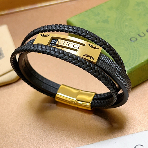 GUCCI レザーブレスレット　アンガーフォレスト グッチ Anger Forest 新モデルシリーズ ダブルG レトロ シルバー