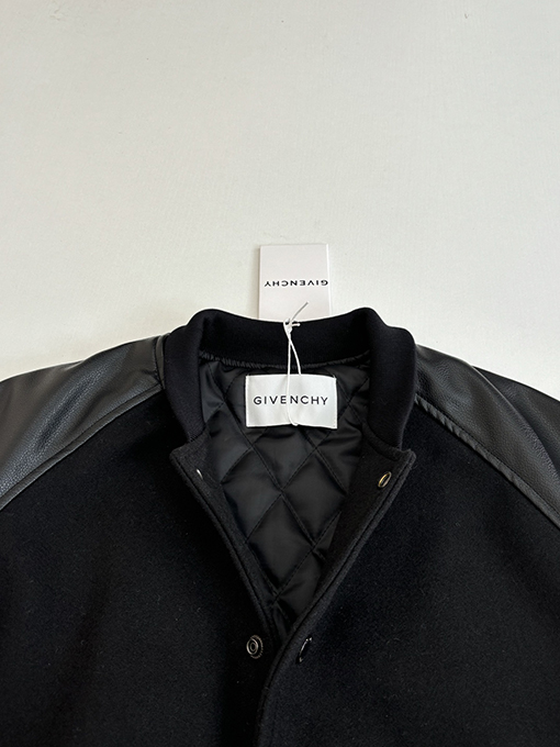 ジバンシイ Givenchy 無地のダークウールとレザーのスナップボタンベースボールジャケット