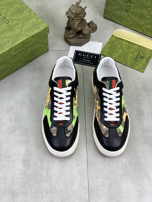 グッチ クラシックカジュアルメンズシューズ