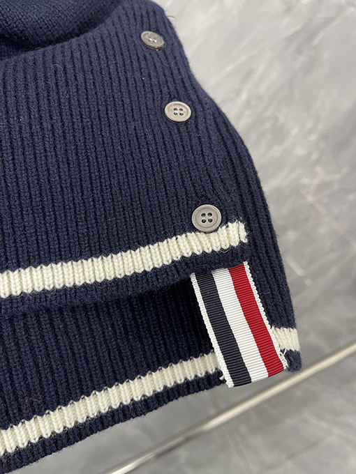 トムブラウンコピー 新しい馬柄ニットカーディガン