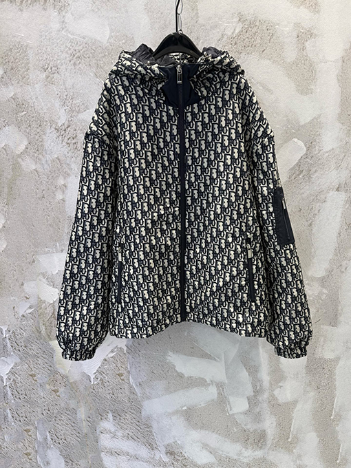 ディオールスーパーコピー 新しいモノグラムジャケット