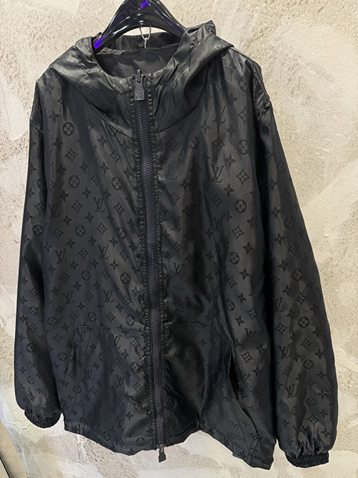 ルイヴィトン リバーシブルウィンドブレーカージャケット