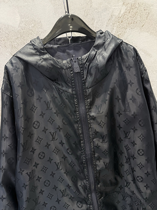 ルイヴィトン リバーシブルウィンドブレーカージャケット
