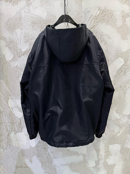 ルイヴィトン リバーシブルウィンドブレーカージャケット