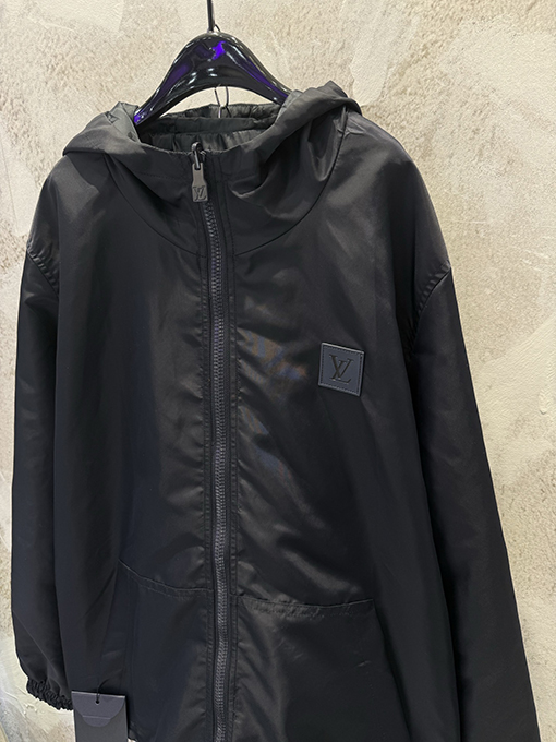 ルイヴィトン リバーシブルウィンドブレーカージャケット