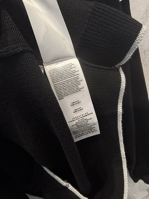 モンクレールスーパーコピー ピュアウールのロゴタートルネックニット長袖セーター