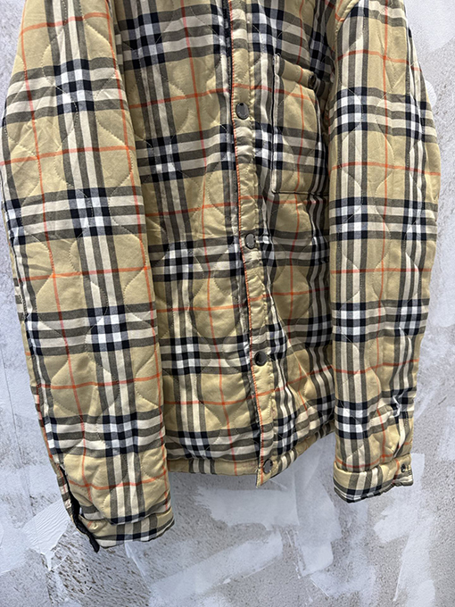 バーバリー ダイヤモンド柄ポケットリバーシブルジャケット