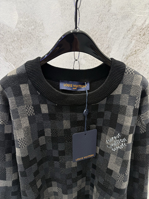 ルイヴィトンコピー Damier 新作カモフラージュ柄プルオーバーニットセーター