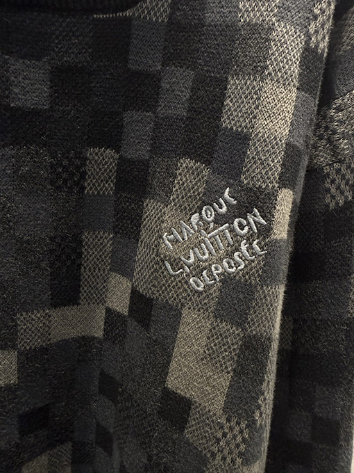 ルイヴィトンコピー Damier 新作カモフラージュ柄プルオーバーニットセーター