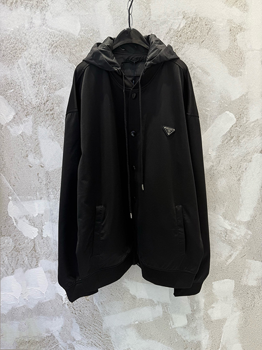 プラダスーパーコピー 三角ロゴナイロンパッチワークフード付きジャケット