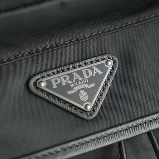 プラダコピー 新しいハイキングバックパック