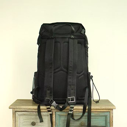 プラダコピー 新しいハイキングバックパック