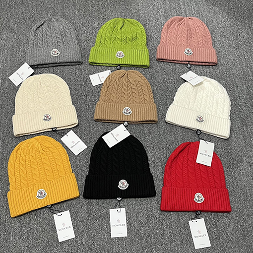 モンクレール クラシックなウール混紡ニット帽