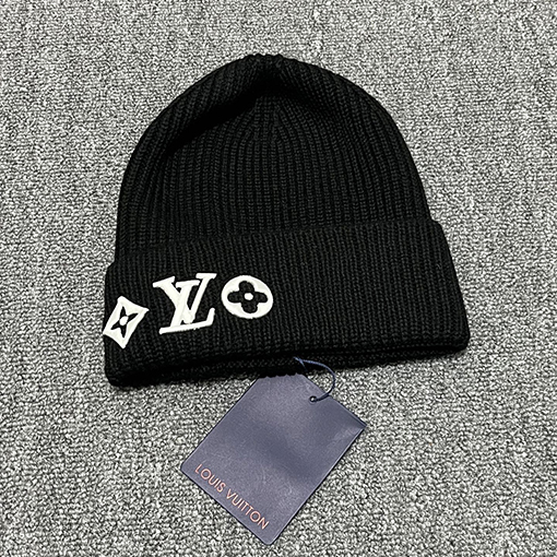ルイヴィトン LV クラシックな高伸縮性ニット帽 8,580円 CCS045623