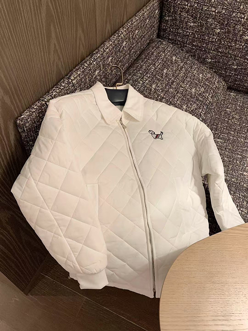 トムブラウン プレッピースタイルの子犬の刺繍入りダイヤモンド柄パッド入りジャケット