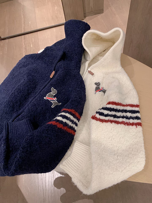 トムブラウンコピー プレッピースタイルの刺繍入り子犬のジップアップフード付きフリースカーディガン