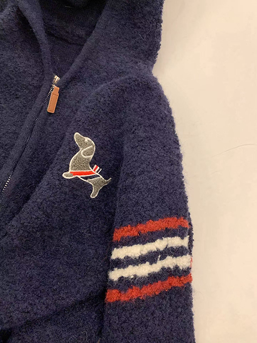 トムブラウンコピー プレッピースタイルの刺繍入り子犬のジップアップフード付きフリースカーディガン