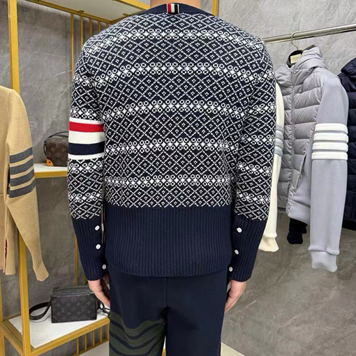 トムブラウン レトロなダイヤモンドストライプジャカードVネック4つボタンカーディガンセーターコート