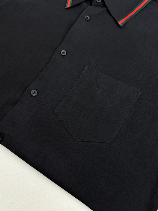 グッチスーパーコピー 尖った襟のシングルブレスト長袖シャツ