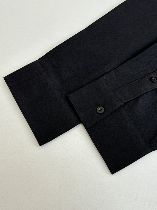 グッチスーパーコピー 尖った襟のシングルブレスト長袖シャツ