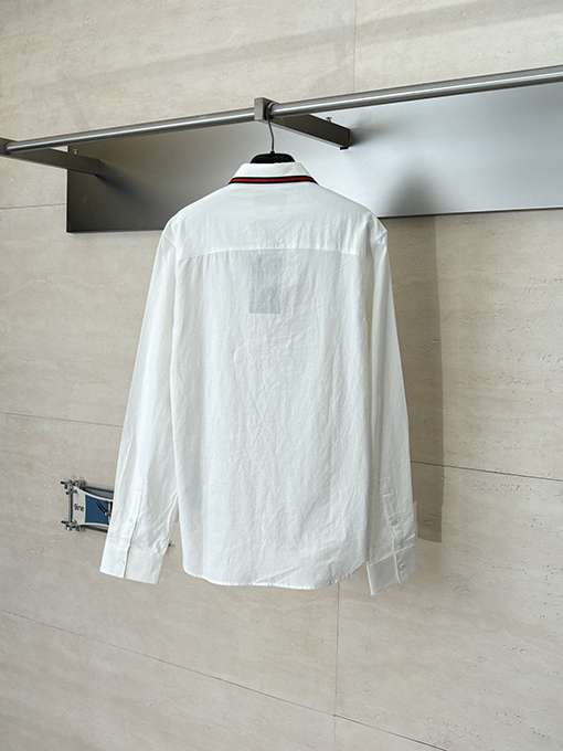 グッチスーパーコピー 尖った襟のシングルブレスト長袖シャツ