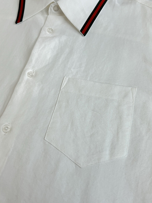 グッチスーパーコピー 尖った襟のシングルブレスト長袖シャツ