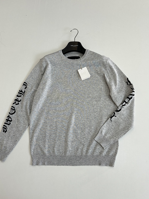 クロムハーツスーパーコピー クロスのスクロール刺繍ウールニットセーター