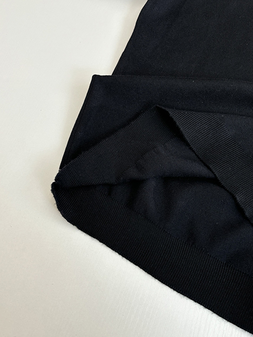 クロムハーツスーパーコピー クロスのスクロール刺繍ウールニットセーター