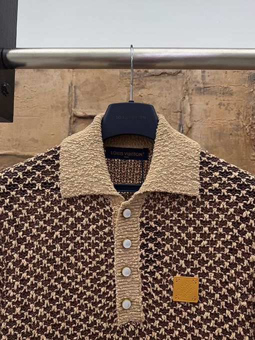 ルイヴィトンスーパーコピー 透かし編みメッシュニット半袖ポロシャツ