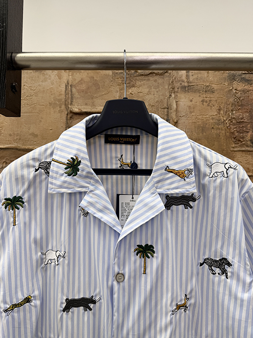 ルイヴィトンThe Darjeeling Limited 刺繍入りストライプ半袖シャツ