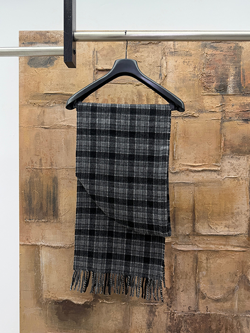 バレンシアガ ウールチェック柄フード付きスカーフ