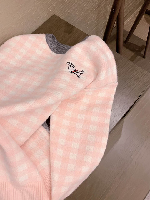 トムブラウンスーパーコピー レディースチェック柄の子犬の刺繍入りラウンドネックセーター