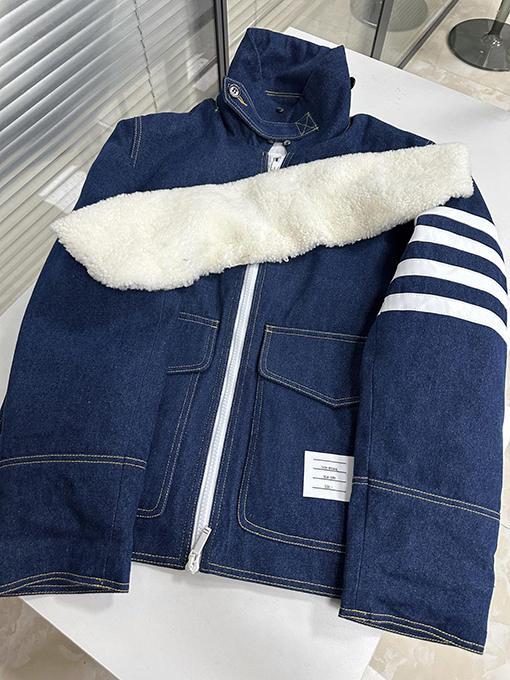 トムブラウンスーパーコピー 厚のデニムダウンジャケット