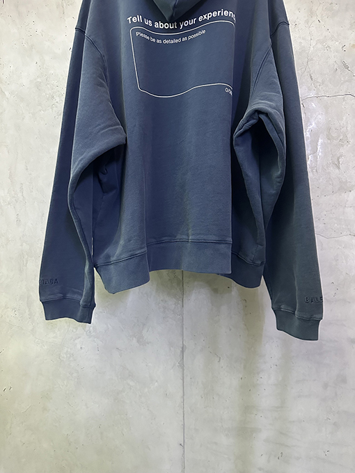 バレンシアガ BALENCIAGA 5つ星スローガンプリントパーカー