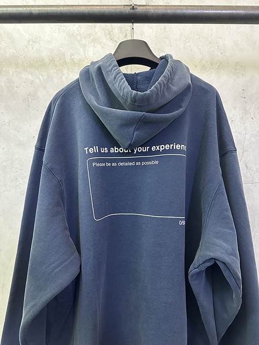 バレンシアガ BALENCIAGA 5つ星スローガンプリントパーカー