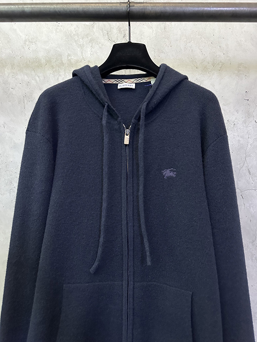 バーバリーコピー ウール混紡のジップアップフード付き刺繍コート