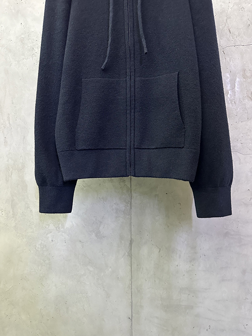 バーバリーコピー ウール混紡のジップアップフード付き刺繍コート