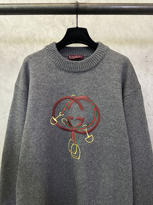 グッチ 新年の赤いランタンダブルG刺繍ニットセーター