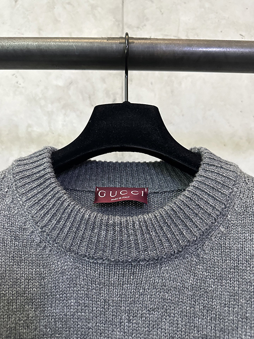 グッチ 新年の赤いランタンダブルG刺繍ニットセーター