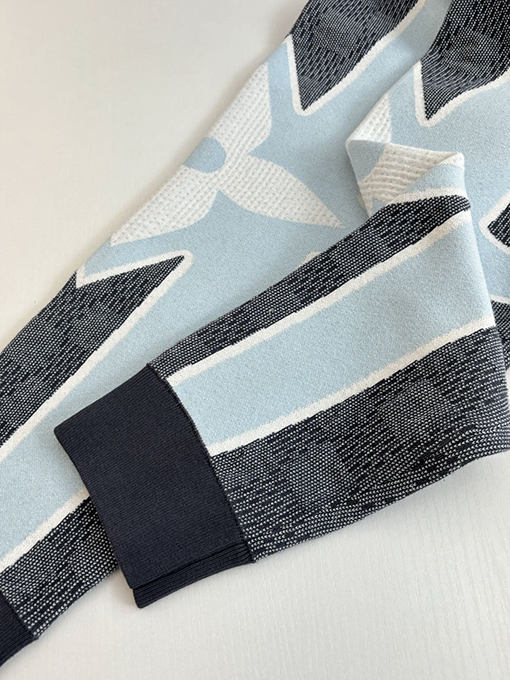 ルイヴィトン Ski 四つ葉のクローバージャカードキルティングクルーネックニットセーターシリ