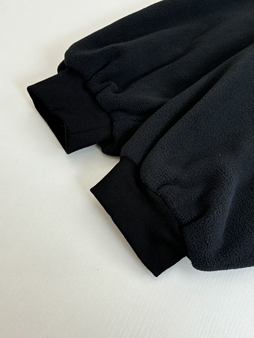 バレンシアガ Balenciaga 円形刺繍ツーウェイジッパーフード付きフリースジャケット