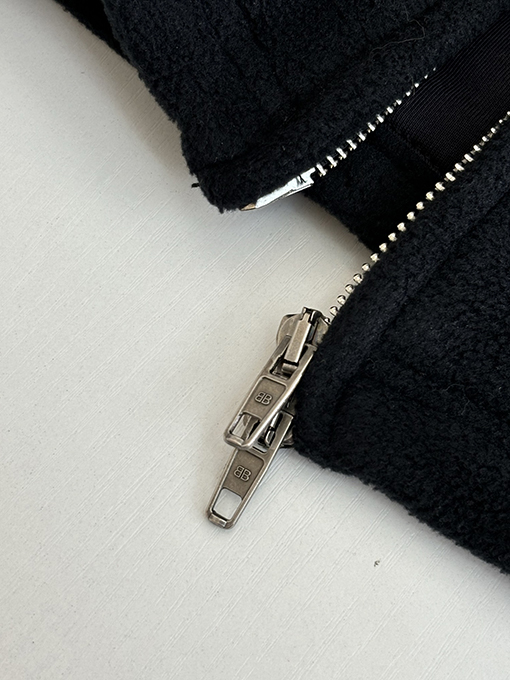 バレンシアガ Balenciaga 円形刺繍ツーウェイジッパーフード付きフリースジャケット