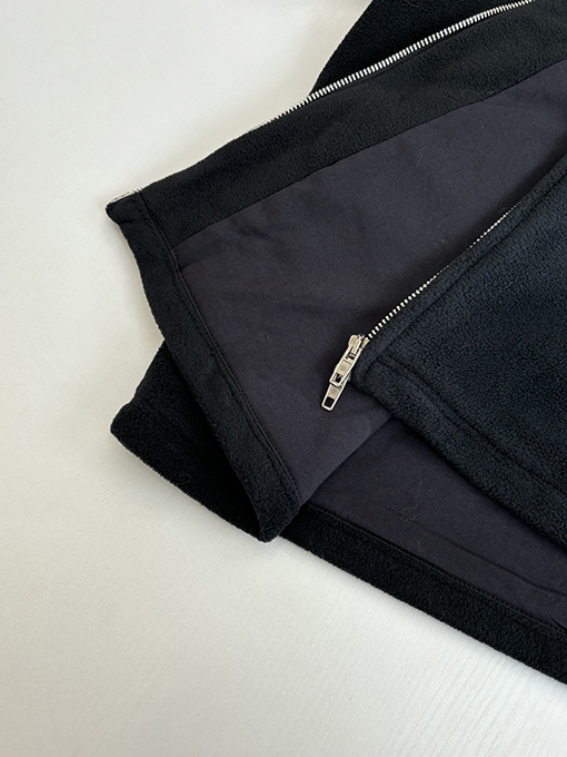 バレンシアガ Balenciaga 円形刺繍ツーウェイジッパーフード付きフリースジャケット